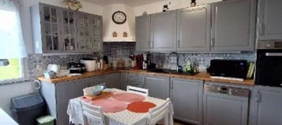 2 bedrooms House in Chartres, France No. 233410 6