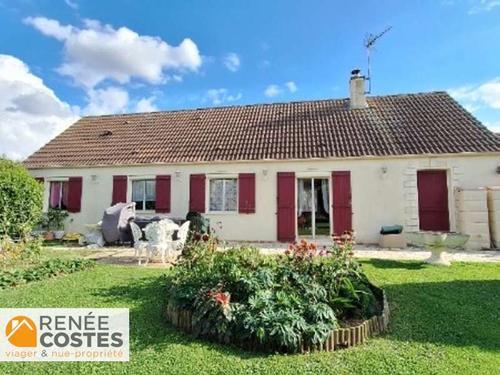 2 bedrooms House in Chartres, France No. 233410