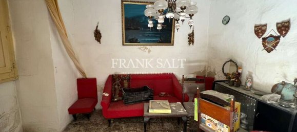 House in Mqabba, Malta No. 1137 5