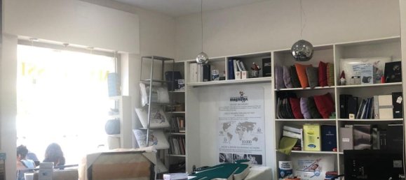 70m² Commercial property in Rome, Italy No. 260502 6