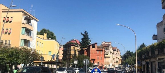 70m² Commercial property in Rome, Italy No. 260502 10