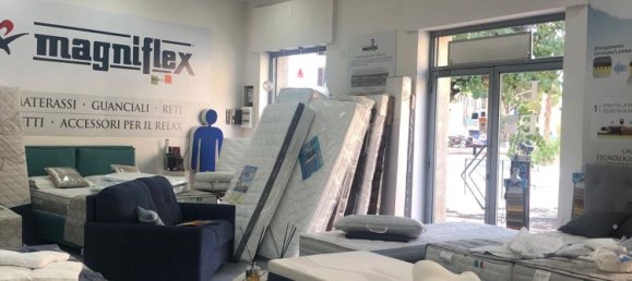 70m² Commercial property in Rome, Italy No. 260502 5