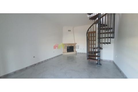 3 bedrooms Apartment in Moita, Portugal No. 341628
