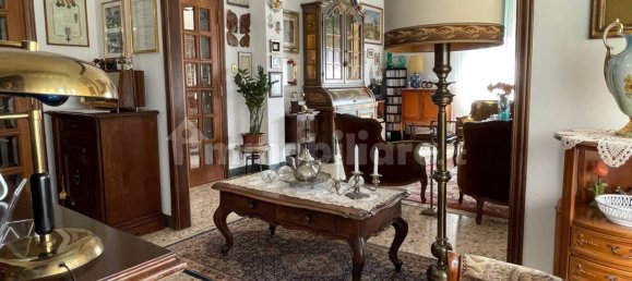 3 bedrooms Apartment in Arezzo, Italy No. 278219 7