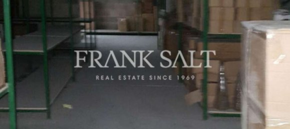 Laden in Santa Venera, Malta 842m², Nr. 11936 9