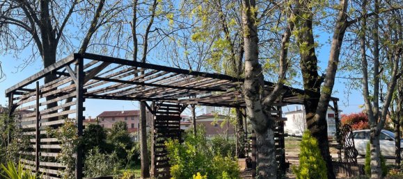 3-salle Appartement à Udine, Italy No. 176515 32