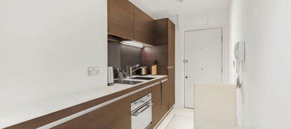 Studio in Bloomsbury, United Kingdom, Nr. 5608 5