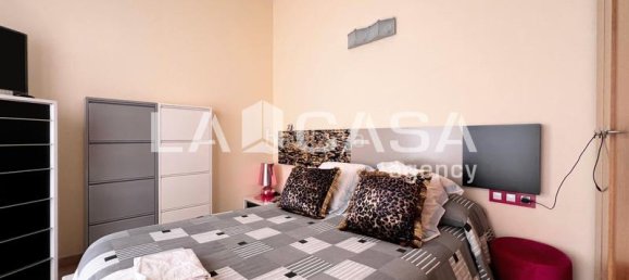 3 bedrooms Apartment in Badalona, Spain No. 162589 11