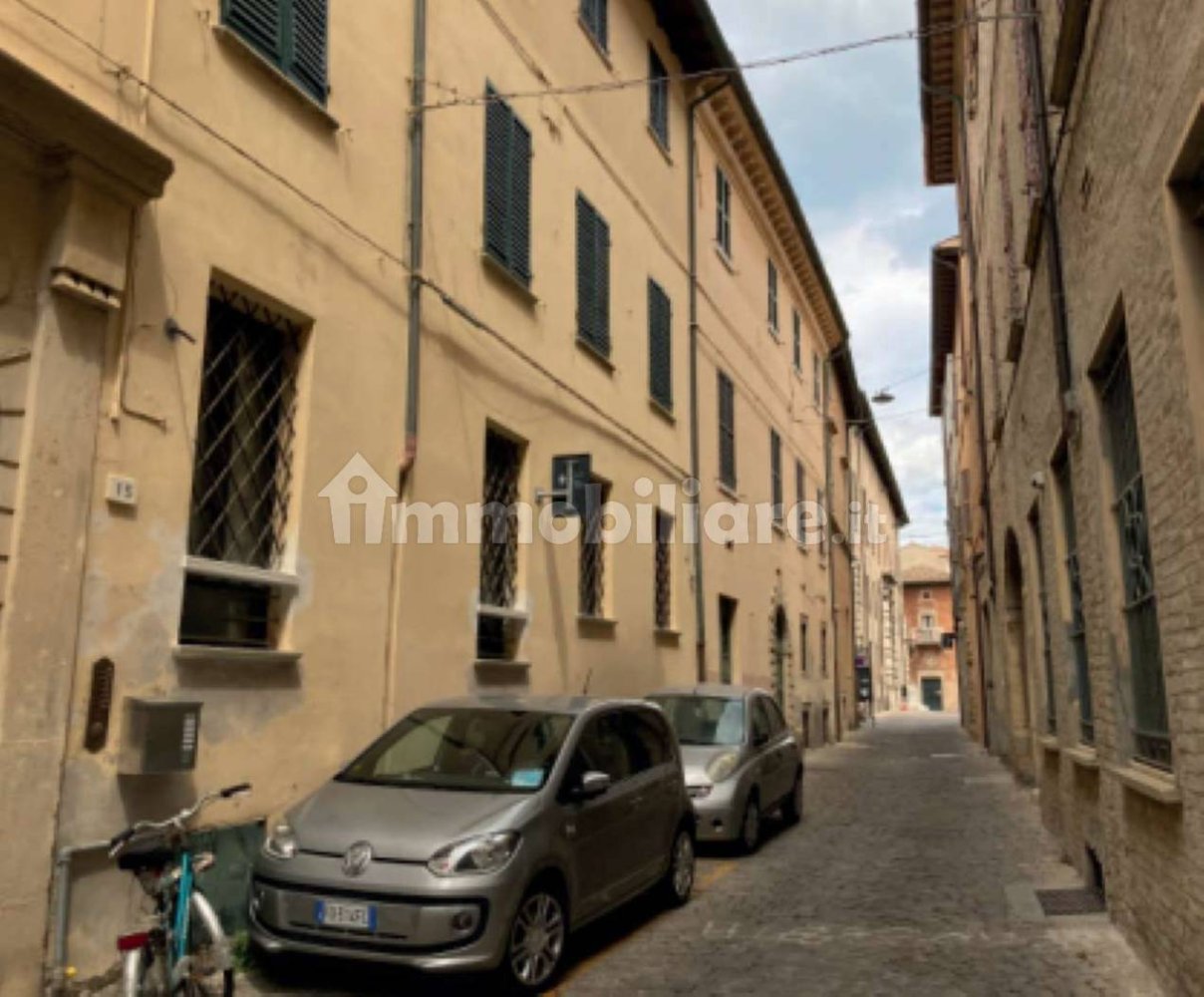 876m² Commercial property in Pesaro, Italy No. 151332