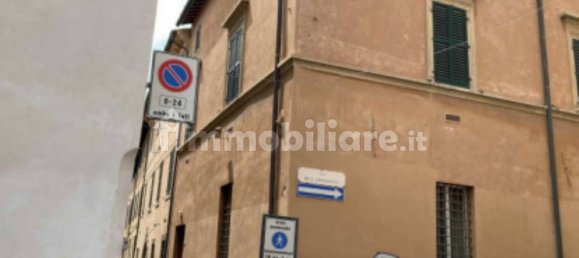 876m² Commercial property in Pesaro, Italy No. 151332 2