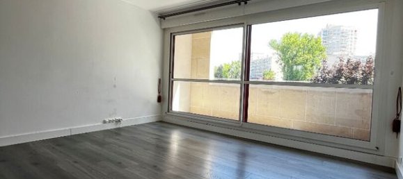 2 bedrooms Apartment in Le Pecq, France No. 129905 3