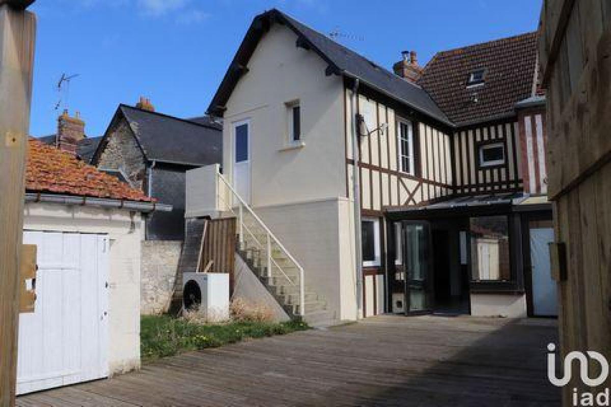 3 bedrooms House in Touques, France No. 30863