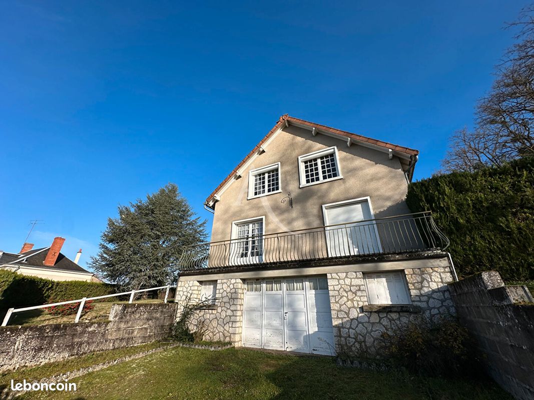 4 bedrooms House in Thesee, France No. 46141