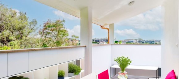 4 rooms Apartment in Rome, Italy No. 73199 2