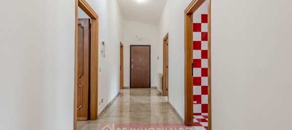 4 rooms Apartment in Rome, Italy No. 73199 10