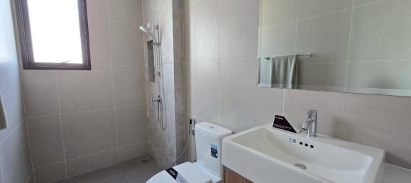 4 غرف نوم منزل في Chon Buri, Thailand رقم 85488 23