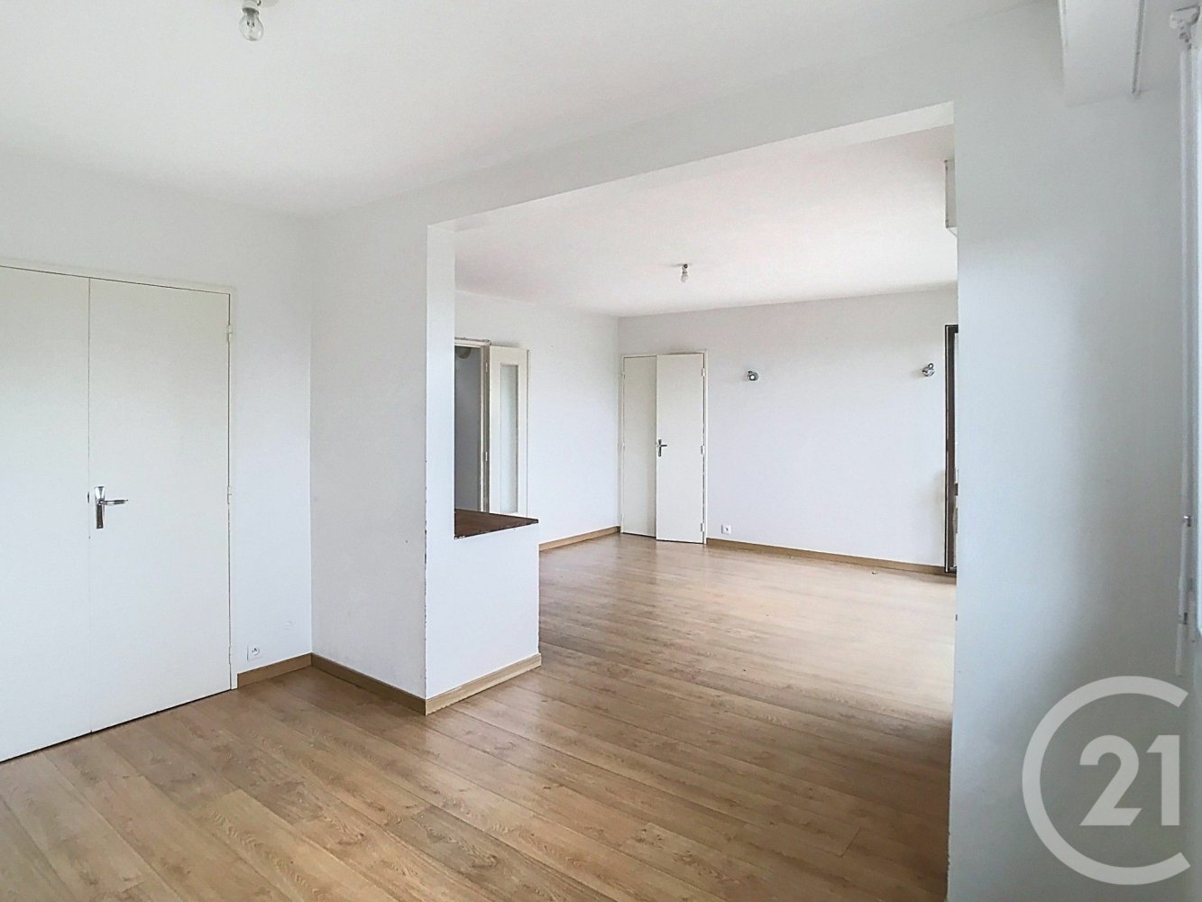 3 chambres Appartement à Saint-Herblain, France No. 283631