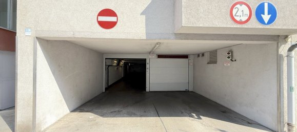 Garage in Penzing, Austria No. 261382 5