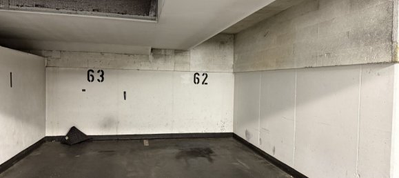 Garage in Penzing, Austria No. 261382 2