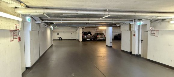 Garage in Penzing, Austria No. 261382 3