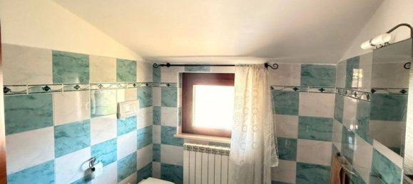 6 rooms Apartment in Pescara, Italy No. 258815 3