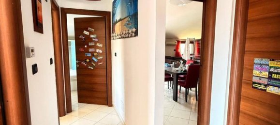 6 rooms Apartment in Pescara, Italy No. 258815 32