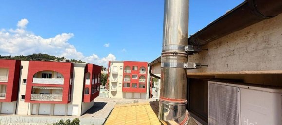 6 rooms Apartment in Pescara, Italy No. 258815 14