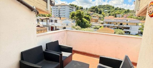 6 rooms Apartment in Pescara, Italy No. 258815 12