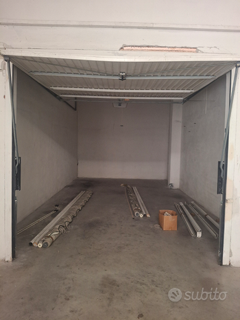 Garaje en Lusciano, Italy 33 m² No. 276861