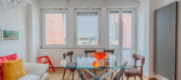 Apartamento de 3 habitaciónes en Livorno, Italy No. 45552 2