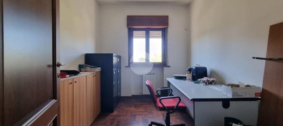 Büro in Viterbo, Italy 50m², Nr. 298466 9