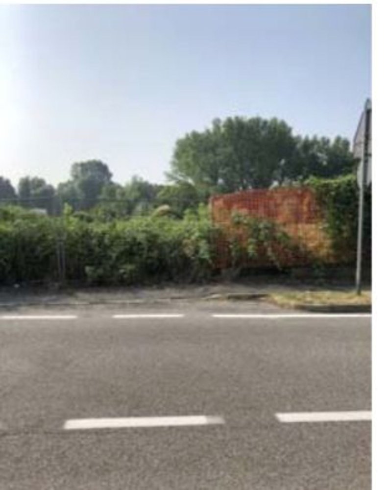 Terreno em Villanterio, Italy 1404 m² N.º 137551