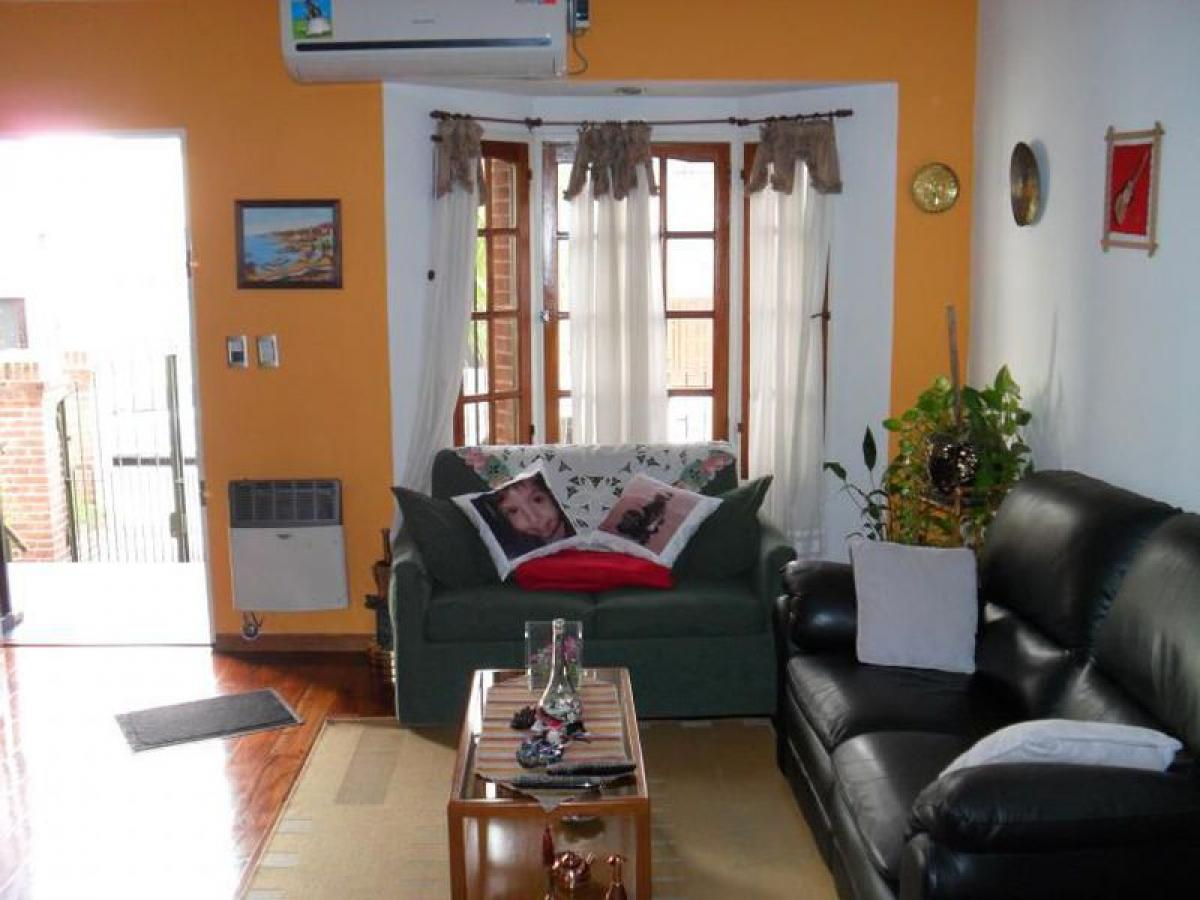 3 غرف نوم منزل في Buenos Aires, Argentina رقم 93132