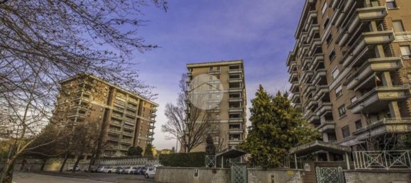 4 rooms Apartment in Rivoli, Italy No. 300773 4