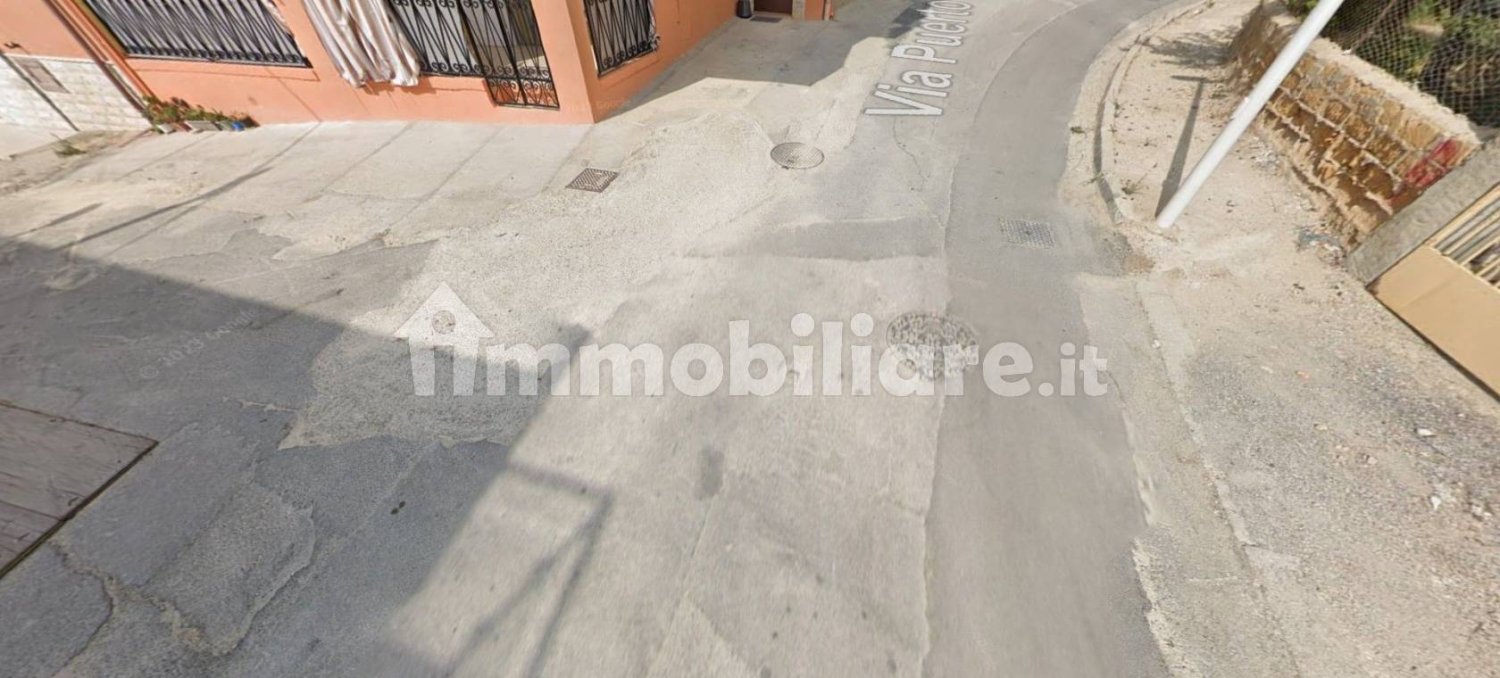 Apartamento de 2 dormitorios en Palma di Montechiaro, Italy No. 353856