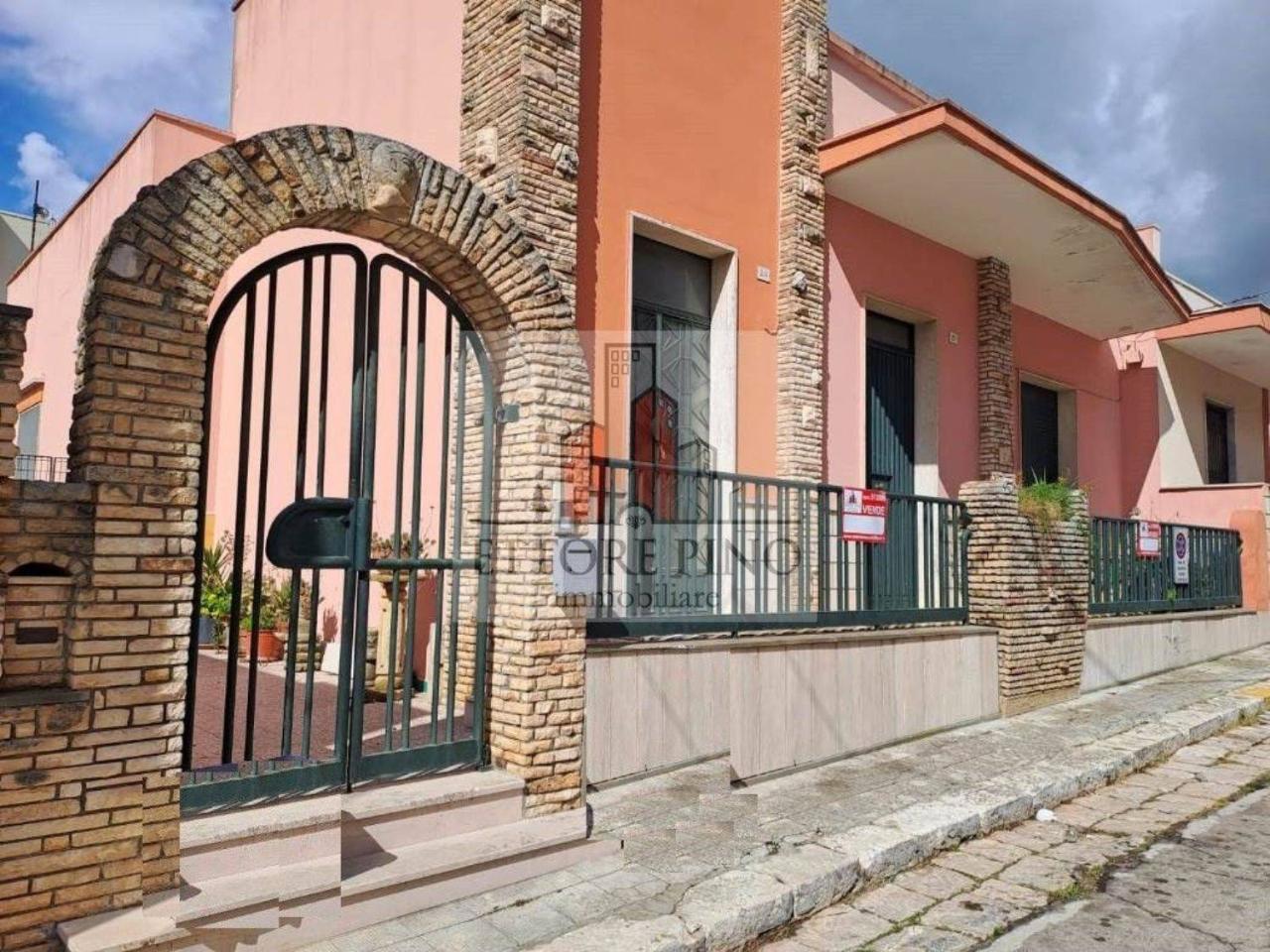 Villa de 3 divisões em Casarano, Italy N.º 103242
