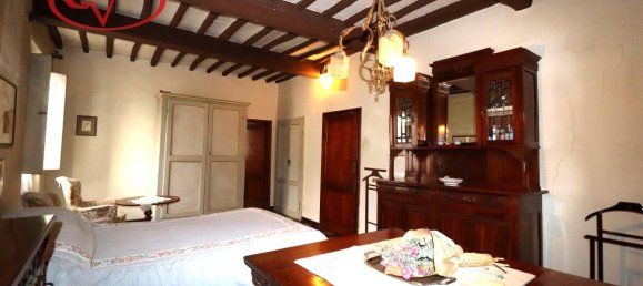 Дом с 15 комнатами в Монтеварки, Италия № 234484 15