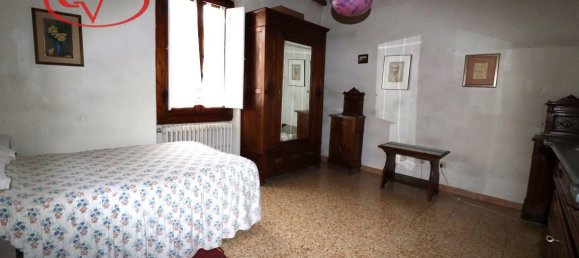 Дом с 15 комнатами в Монтеварки, Италия № 234484 19