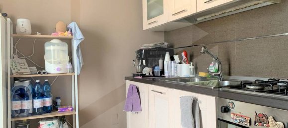 4 rooms Apartment in Creazzo, Italy No. 19230 9