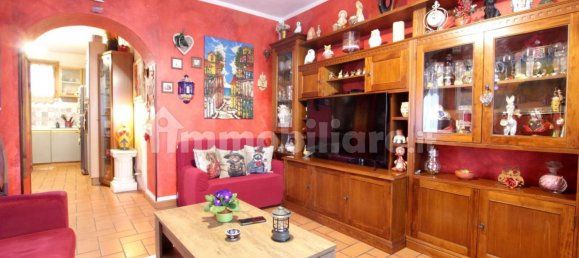 2 bedrooms House in Montepulciano, Italy No. 45069 4