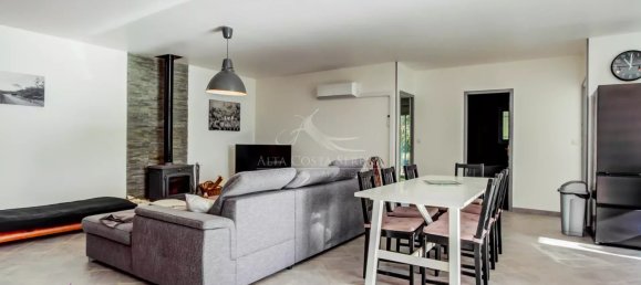 4 bedrooms Villa in Conca, France No. 51232 15