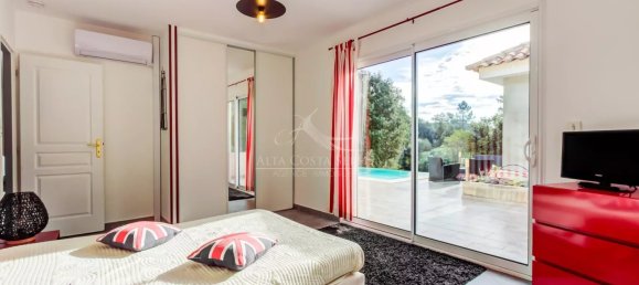 4 bedrooms Villa in Conca, France No. 51232 6