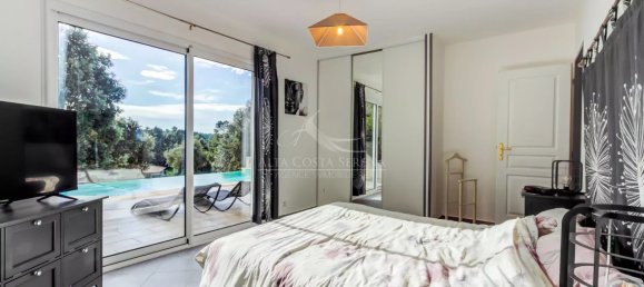 4 bedrooms Villa in Conca, France No. 51232 2