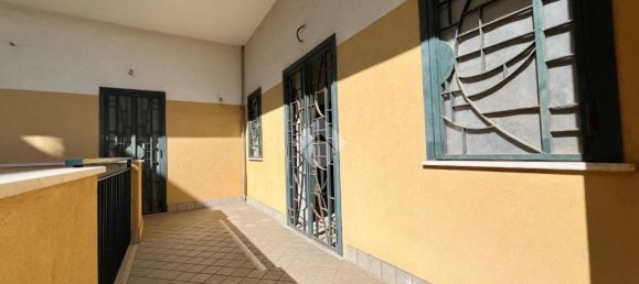 Apartamento de 4 divisões em Melito di Napoli, Italy N.º 230315 13