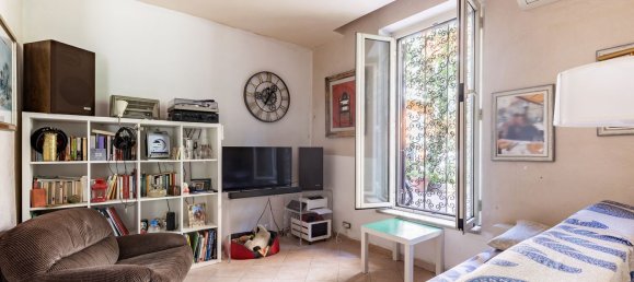 Apartamento de 3 dormitorios en Rome, Italy No. 365010 4
