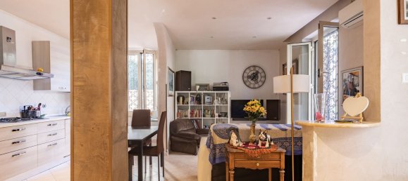 Apartamento de 3 dormitorios en Rome, Italy No. 365010 8