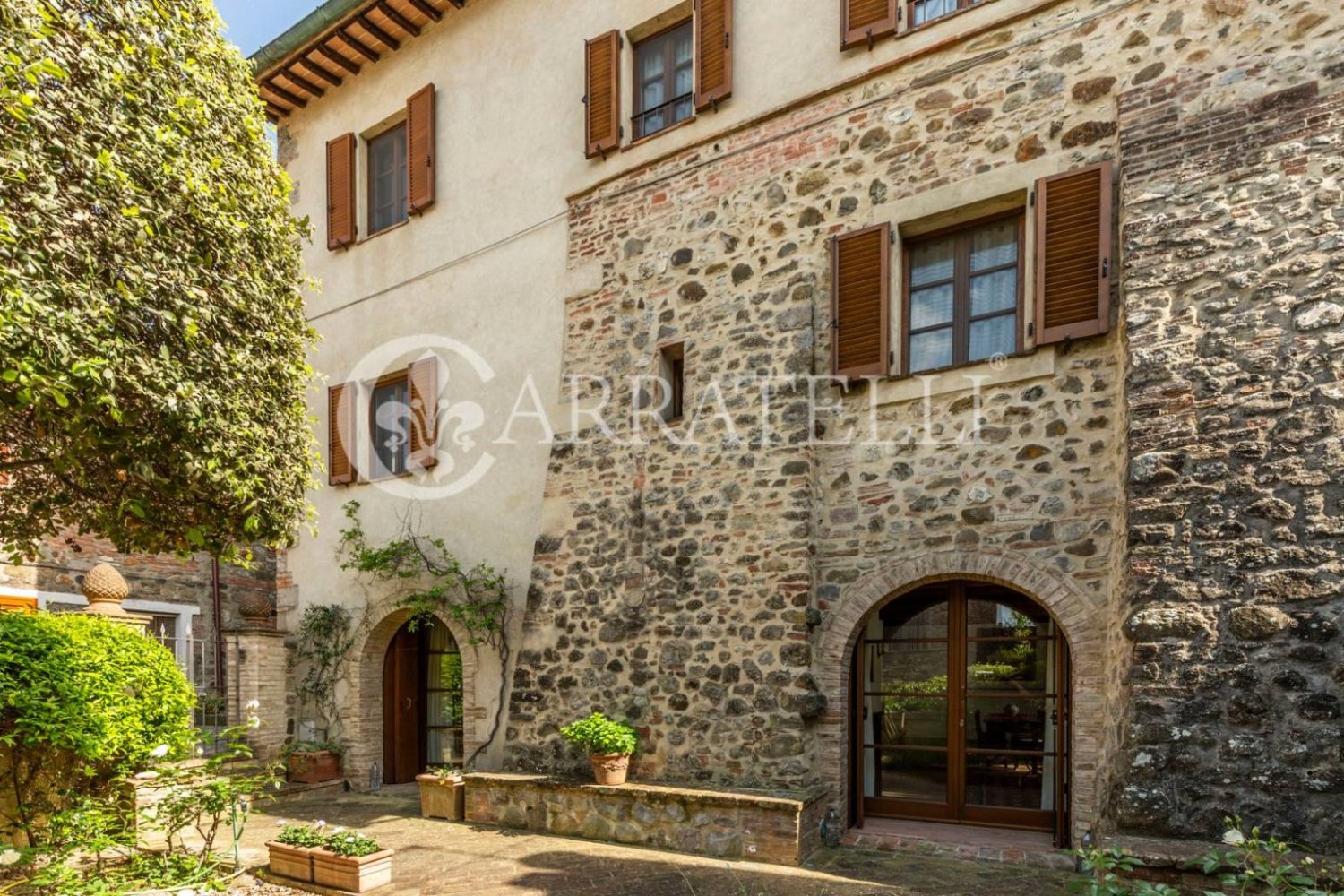 4 bedrooms Villa in Radicofani, Italy No. 78403
