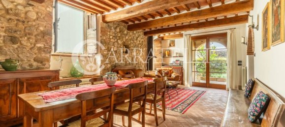 4 bedrooms Villa in Radicofani, Italy No. 78403 14