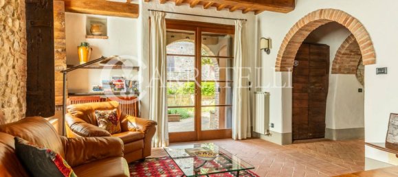 4 bedrooms Villa in Radicofani, Italy No. 78403 16