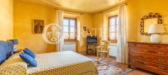 4 bedrooms Villa in Radicofani, Italy No. 78403 7